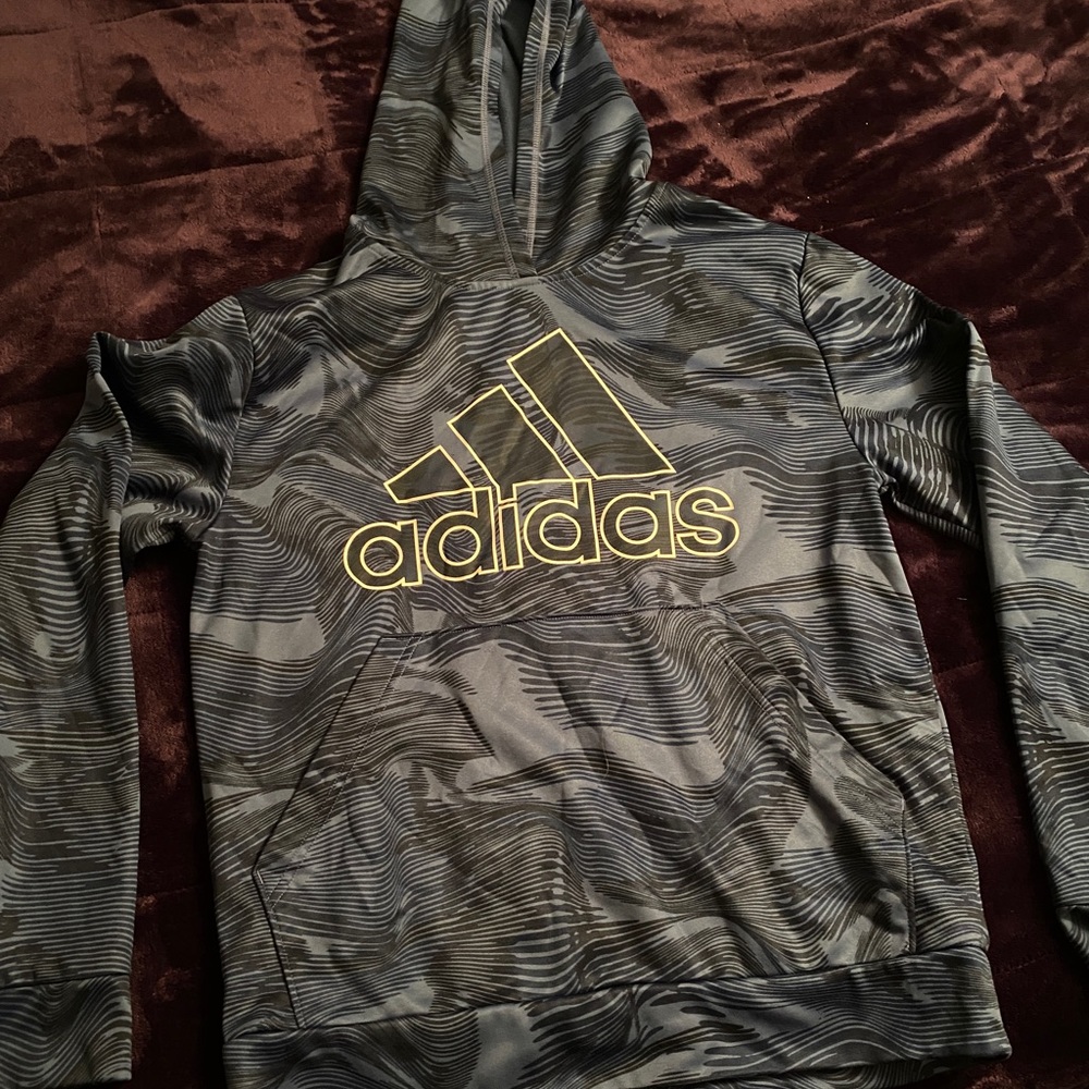Adidas Sweatshirt pull over hooded. Navy blue & black camo/wave size Xl 18-20